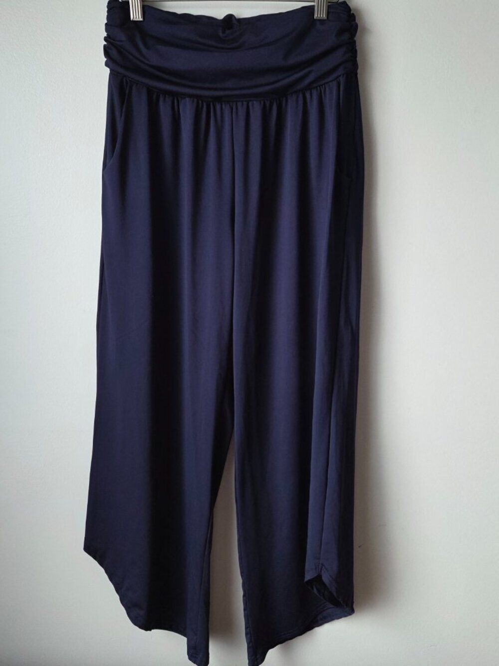 EUC EMERY ROSE NAVY BLUE FOLDOVER SOFT WIDE LEG PANTS SIZE L WOMENS